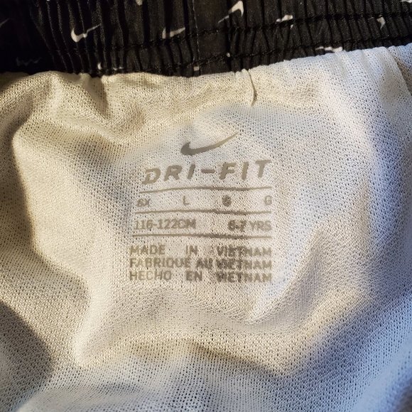 Nike Dri-FIT Shorts  6x Girl's - Picture 12 of 13